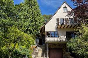 Repräsentative Fabrikantenvilla – Stadtnah und im Grünen! – Birkenfeld (Kreis) – Vorschaubild 1