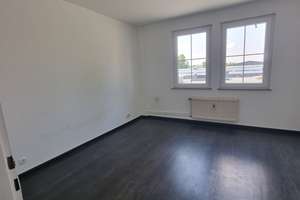 4 Zimmer (KDB),  2 Balkone -  für junge Familie – Die vollständige Adresse der Immobilie erhältst du vom Anbieter., 47807 Inrath/Kliedbruch, Krefeld – Vorschaubild 2