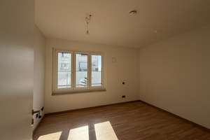 Modernes Wohnen/ Dreizimmerwohnung mit großzügiger Loggia und Einbauküche/ Freiham – Ute-Strittmatter-Str. 25, 81248 Freiham, München – Vorschaubild 5