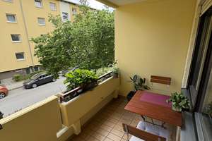 Gepflegte 4-Zimmer-Wohnung in Milbertshofen mit Südbalkon (nicht vermietet) – Humperdinckstr. 13, 80807 Milbertshofen, München – Vorschaubild 2