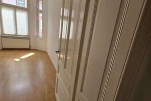 Renovierte und helle 2- Zi.-Altbauwhg. in bester Nodendlage – Die vollständige Adresse der Immobilie erhältst du vom Anbieter., 60318 Nordend-West, Frankfurt am Main – Vorschaubild 9
