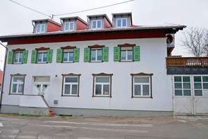 2Fam.-Haus/Renditeobjekt mit Gewerbefläche westlich von Kaufbeuren im schönen Ostallgäu – Die vollständige Adresse der Immobilie erhältst du vom Anbieter., 87653 Eggenthal – Vorschaubild 2