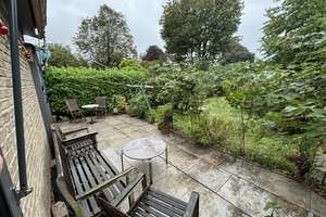 Möbliertes Reihenhaus mit wunderschönen Garten in Holthausen ! – 40589 Holthausen, Düsseldorf – Vorschaubild 17