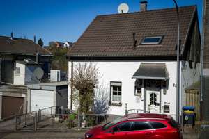 „Von BAIMEX“ – Freistehendes EFH mit Einliegerwohnung, Garten, Garage & Sauna in Elberfeld-West – Die vollständige Adresse der Immobilie erhältst du vom Anbieter., 42117 Elberfeld West, Wuppertal – Vorschaubild 2