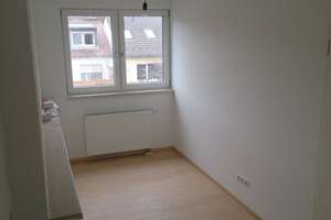 Renovierte 2-Zimmer Dachgeschoßwohnung (II.Etage),mit Panoramablick (60m²) – Am Bleidriesch 20, 53129 Dottendorf, Bonn – Vorschaubild 17