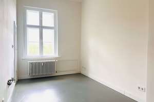 Bezugsfrei & renoviert: 3-Zimmer-Altbauwohnung mit Süd-Westbalkon nahe Schloss Charlottenburg – Die vollständige Adresse der Immobilie erhältst du vom Anbieter., 10589 Charlottenburg, Berlin – Vorschaubild 9