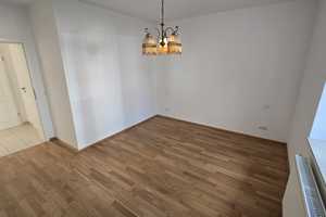 Top Energiewerte I eigener kleiner Garten I Balkon I Parkett I kostenlose öffentliche Stellplätze – Sybelstraße 43, 45145 Essen – Vorschaubild 15