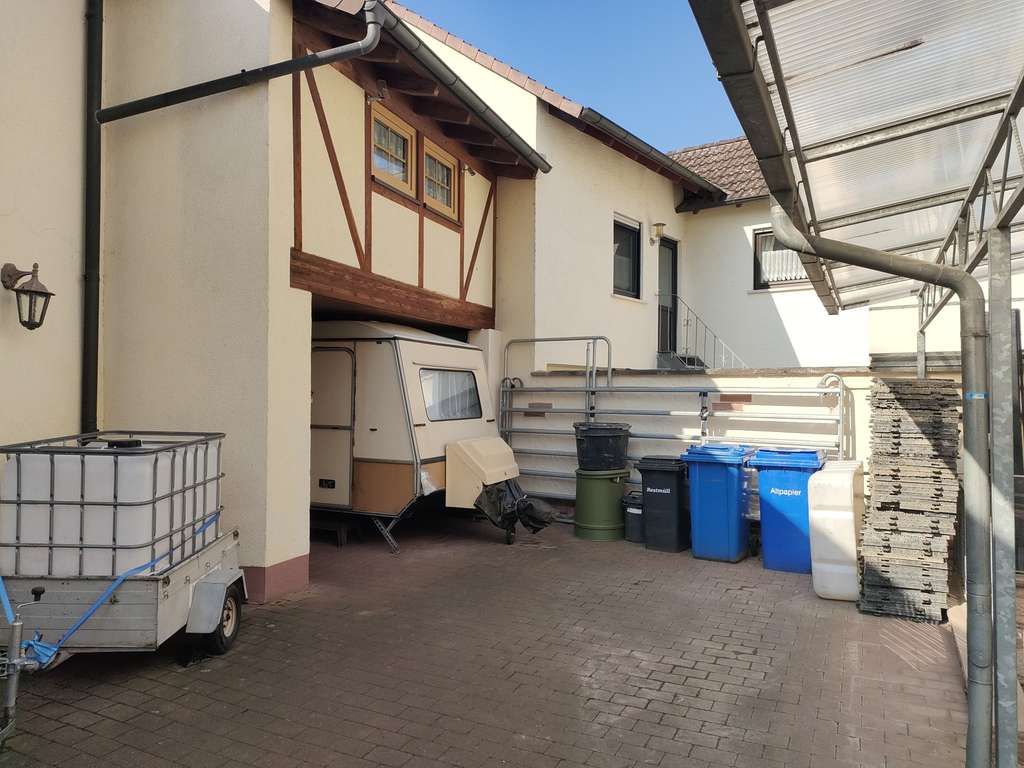Immobilie in Großostheim - Charme trifft Vielseitigkeit: Einfamilienhaus mit großem Hof und attraktivem Nebengebäude - Bild 3