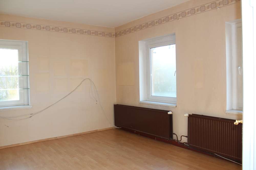 Immobilie in Harzgerode - Für alle, die nicht suchen, sondern machen: Großzügiges Wohnhaus im Harz -Platz für Familie & Gäste - Bild 2