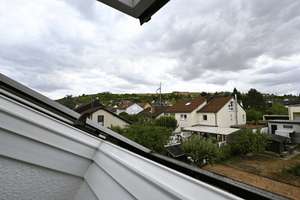 Helle 3-Zimmer-Dachgeschosswohnung mit Weinbergblick in Würzburg-Heidingsfeld – Die vollständige Adresse der Immobilie erhältst du vom Anbieter., 97084 Heidingsfeld, Würzburg – Vorschaubild 17