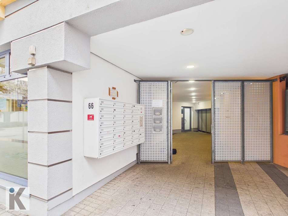 Eingangsbereich zum Haus und G