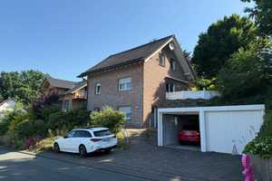 Wohlfühlen in ruhiger Lage – Einfamilienhaus mit Garten und Einliegerwohnung – Siegen-Wittgenstein (Kreis) – Vorschaubild 1