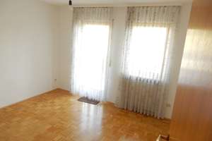Helles ruhiges Eckhaus mit 5 Zimmern in Nürnberg, Tiergarten Mögeldorf – Die vollständige Adresse der Immobilie erhältst du vom Anbieter., 90480 Schmausenbuckstraße, Nürnberg – Vorschaubild 11