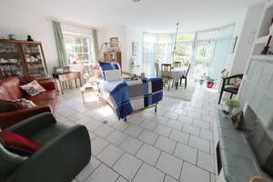 == Stadtnah Wohnen in ruhiger Sackgasse - Idyllisches EFH in Ehrentrup == – Die vollständige Adresse der Immobilie erhältst du vom Anbieter., 32791 Lage – Vorschaubild 6