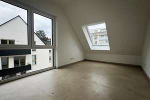 Lichtdurchflutete 2-Zimmer-Wohnung mit Spitzboden inkl. Küche und Klimaanlage – 40629 Grafenberg, Düsseldorf – Vorschaubild 5