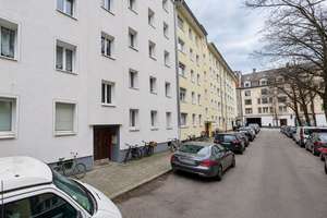 Renovierungsbedürftige 2-Zimmer-Wohnung unweit des Josephsplatzes in München – Die vollständige Adresse der Immobilie erhältst du vom Anbieter., 80798 Neuschwabing, München – Vorschaubild 2