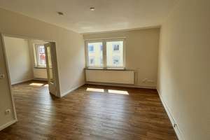 Attraktive Stadtwohnung mit moderner Einbauküche, Tageslichtbad und Balkon zum 15.6. – Neubrunnenstraße 00, 55116 Altstadt, Mainz – Vorschaubild 20