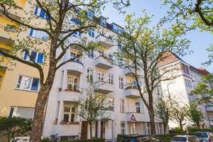 Deine Jugendstil Altbauwohnung mit Balkon - Erstbezug nach Top-Sanierung