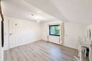 Freistehendes EFH mit 227 m² Wohnfläche und traumhaftem Garten direkt am Bach! – Schulstr. 6, 47627 Kevelaer – Vorschaubild 9