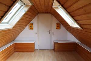 Helle 2-Zimmer-Dachgeschosswohnung mit Einbauküche und großem Dachboden in Düsseldorf-Wittlaer – Bockumer Straße 43, 40489 Wittlaer, Düsseldorf – Vorschaubild 9