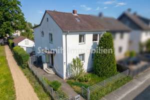 Ein Haus für Familie, Garten und neue Ideen – 60529 Schwanheim, Frankfurt am Main – Vorschaubild 1