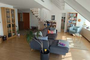 Alltagstaugliche 5-Zimmer-Wohnung in Stuttgart-Sillenbuch – Schweitzerstraße 41, 70619 Sillenbuch (Ortsteil), Stuttgart – Vorschaubild 1
