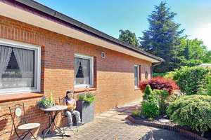 Exkl. Winkelwalmdachbungalow auf einem TRAUMgrundstück in TOP-Sackgassenlage – Sibylla-Merian-Weg 0, 24568 Kaltenkirchen – Vorschaubild 9