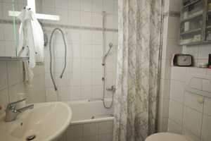 Gepflegte, modernisierte 2 Zimmer Eigentumswohnung mit Balkon – Lübeck – Vorschaubild 19