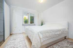 Helle und ruhige 3-Zimmer-Gartenwohnung mit Tiefgaragenstellplatz – perfekt für Paare oder Familien – Augsburg – Vorschaubild 7