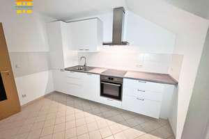 Dachgeschosswohnung mit Balkon & Einbauküche – Senefelderstraße 1, 9126 Lutherviertel, Chemnitz – Vorschaubild 3
