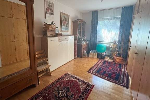 Immobilie in Altdorf bei Nürnberg - Großes freistehendes 1- bis 2-Familienhaus in Altdorf mit Garten und Garage - Bild 19