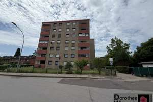 Schöne 3 Zimmer Etagenwohnung mit Balkon