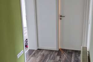 Helle 3 Zimmer Wohnung in ruhiger Lage - Porsche fußläufig erreichbar. – Wollinstraße 72, 70439 Zuffenhausen-Elbelen, Stuttgart – Vorschaubild 4