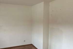 Große modernisierte 2-Zimmer-Dachgeschosswohnung in zentraler Lage – Kaelberanger 13, 38226 Lebenstedt, Salzgitter – Vorschaubild 3