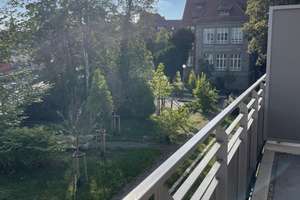 große Wohnung mit 3 SZ | sonniger Balkon | Einbauküche | Aufzug | TG – Abelsbergstraße 26D, 70190 Ostheim, Stuttgart – Vorschaubild 11