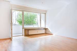 BIETERVERFAHREN: STARTPREIS NUR € 440.000, 3-Zi-Whg. in Mü-Neuhausen, 84,3 m², Bad, Küche, Gäste-WC, – Leonrodstraße 78, 80636 Alte Kaserne, München – Vorschaubild 2