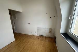 Neu renovierte schöne Altbau 2-Zimmer-Wohnung in zentraler Lage – Hugostraße 10, 42281 Barmen, Wuppertal – Vorschaubild 10