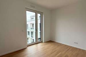 Unique Wohnung am See mit 4 Zimmern, 2 Bädern und Südbalkon mit unverbaubarem Seeblick! – Am Albertussee 41, 40549 Heerdt, Düsseldorf – Vorschaubild 3