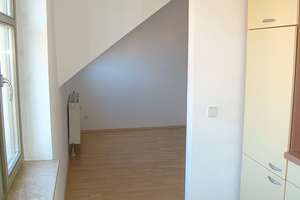 Schöne DG-Whg mit heller Küche und moderner EBK + Abstellraum im Treppenhaus – Agnesstraße 14, 9130 Schloßchemnitz, Chemnitz – Vorschaubild 8