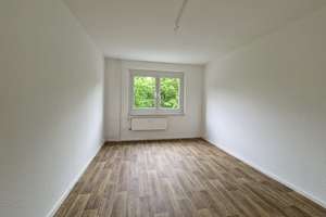 Der perfekte Mix aus Raum und Komfort***3-Zimmer im Hochparterre mit großer Dusche und Balkon! – Deiwitzweg 22, 4207 Lausen-Grünau, Leipzig – Vorschaubild 4