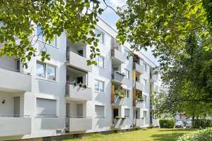 4-Zimmer-Wohnung mit Süd-Balkon – Die vollständige Adresse der Immobilie erhältst du vom Anbieter., 82256 Fürstenfeldbruck – Vorschaubild 1