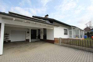 DIPLOM-Immowirt MAIER !! Perfekter, großzügiger Bungalow - WOHNEN bis ins HOHE ALTER u. PV-Anlage !! – Die vollständige Adresse der Immobilie erhältst du vom Anbieter., 94428 Eichendorf – Vorschaubild 4