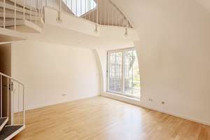 Wohnen mit Flair am Englischen Garten – 2,5 Zimmer-Galerie-Dachgeschoss-Wohnung mit Dachterrasse – Kunigundenstraße XXX, 80802 Münchner Freiheit, München – Vorschaubild 3