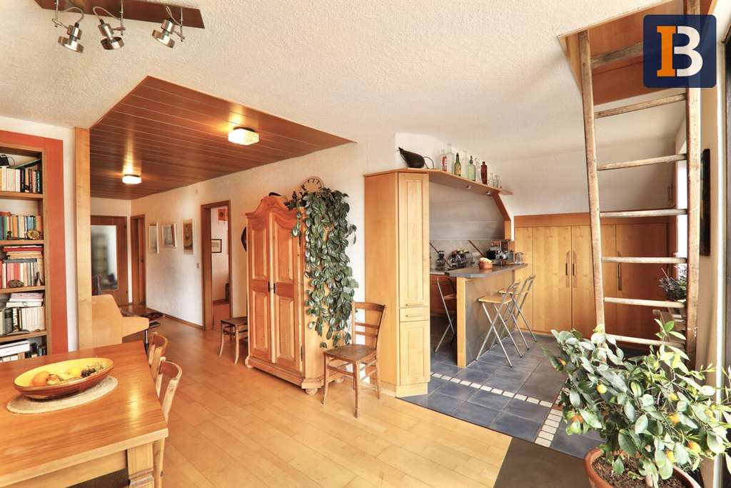 Immobilie in Schwörstadt - Großzügige 4-Zimmer-Wohnung mit Balkon in zentraler Lage! - Bild 3