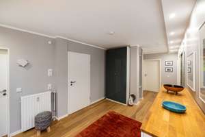 Mit Dachterrasse und Garage
Moderne 4-Zimmer-Eigentumswohnung – 33689 Sennestadt, Bielefeld – Vorschaubild 4