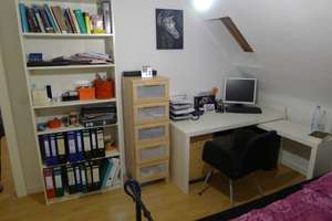 Ruhige, gemütliche 2-Zi. -DG-Wohnung mit EBK , D.-Derendorf Nähe HSD,  von privat – Sommersstraße -, 40476 Derendorf, Düsseldorf – Vorschaubild 5