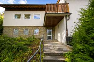 Einfamilienhaus mit Potential für WG/Gemeinschaftsunterkunft – Die vollständige Adresse der Immobilie erhältst du vom Anbieter., 97082 Steinbachtal, Würzburg – Vorschaubild 2