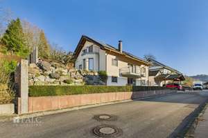 Großzügiges Einfamilienhaus mit Einliegerwohnung und Pool in ruhiger Lage – Oberärmel 17, 79336 Herbolzheim – Vorschaubild 2
