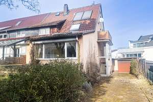 DOPPELHAUSHÄLFTE IN BELIEBTER WOHNLAGE MIT SANIERUNGSBEDARF - ZUM FESTPREIS – Die vollständige Adresse der Immobilie erhältst du vom Anbieter., 64823 Groß-Umstadt – Vorschaubild 1