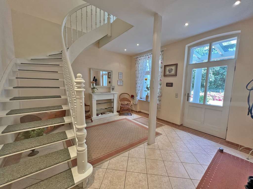 Immobilie in Zinnowitz - „Villa Waldblume“ - eine Perle mit Charme und Potenzial, nur 400 Meter vom Strand - Bild 3